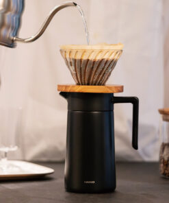 Hario - Thermal Server with Ceramic Coating Black 600ml hælf
